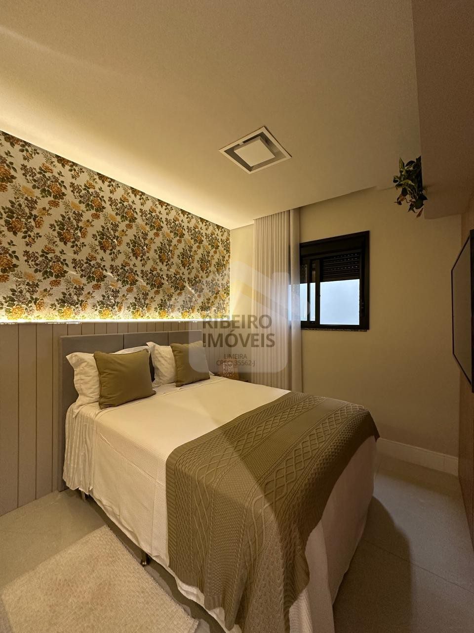 23258702-f13b-4798-942e-8965319af82f