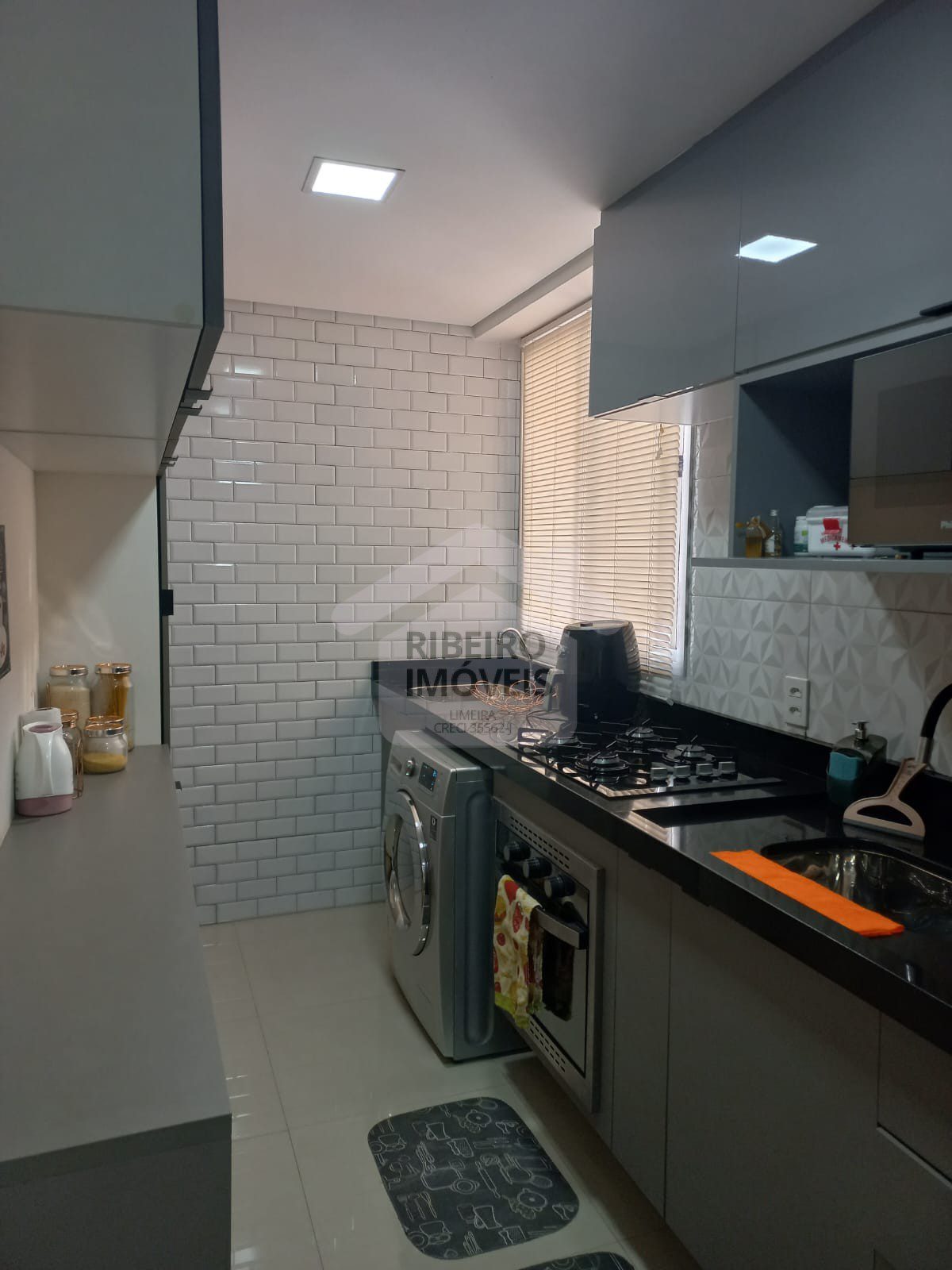 52d73635-4999-4b4f-8be4-4b61a725d68e