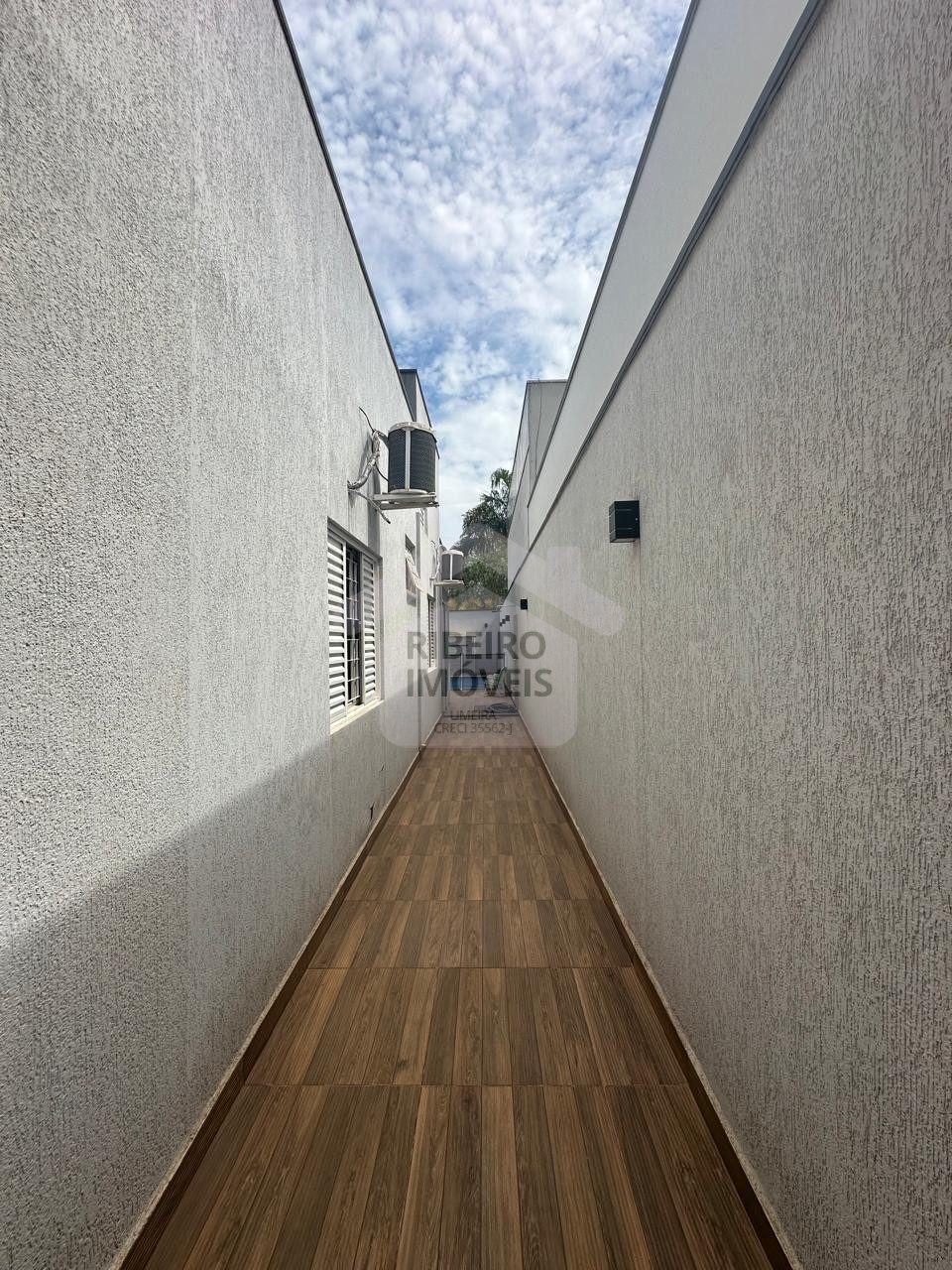 50343790-4464-41b5-a6db-60aa0ef2daed