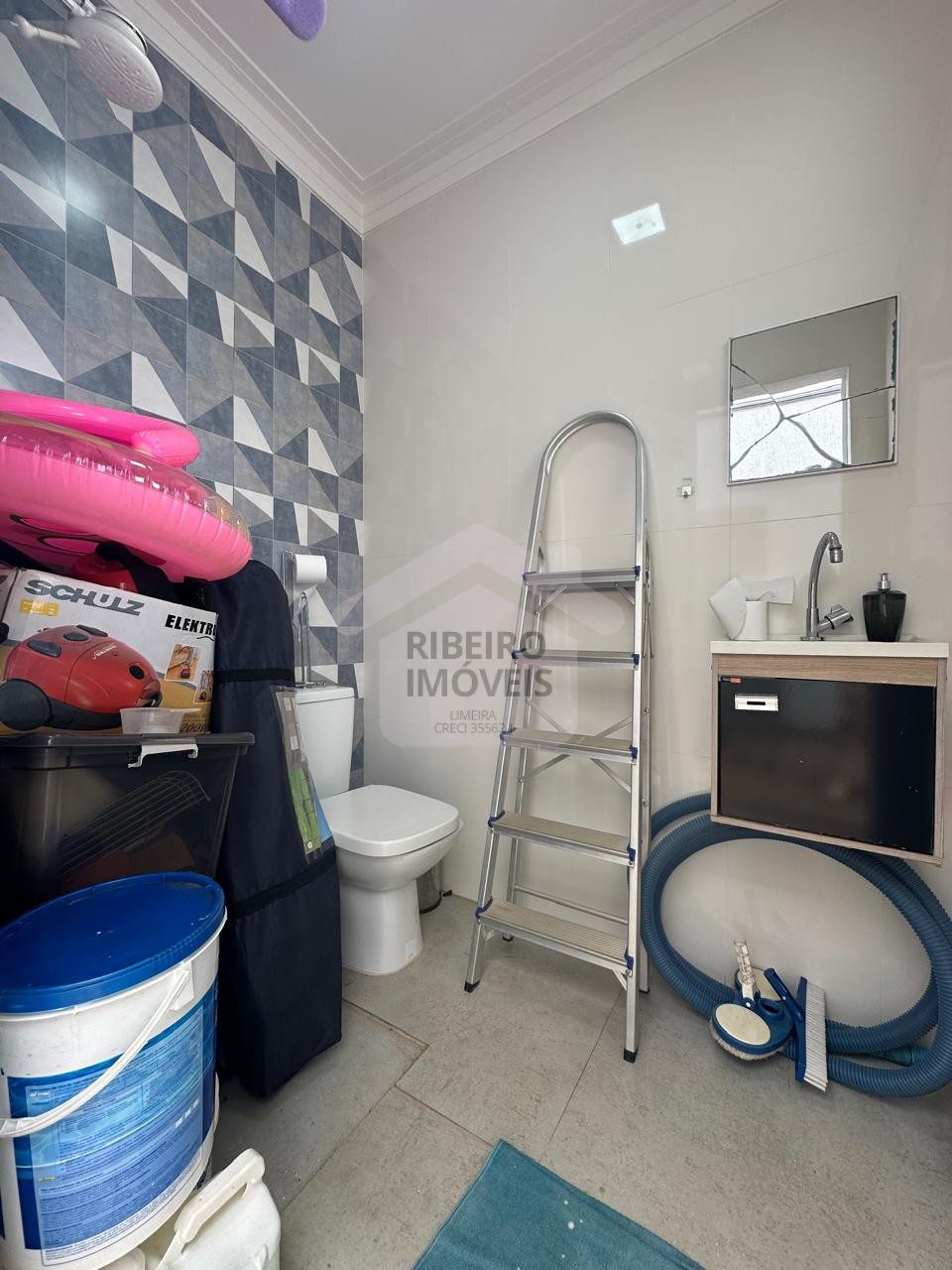 c0181d18-df70-4326-a6e3-7269d7f7a50e