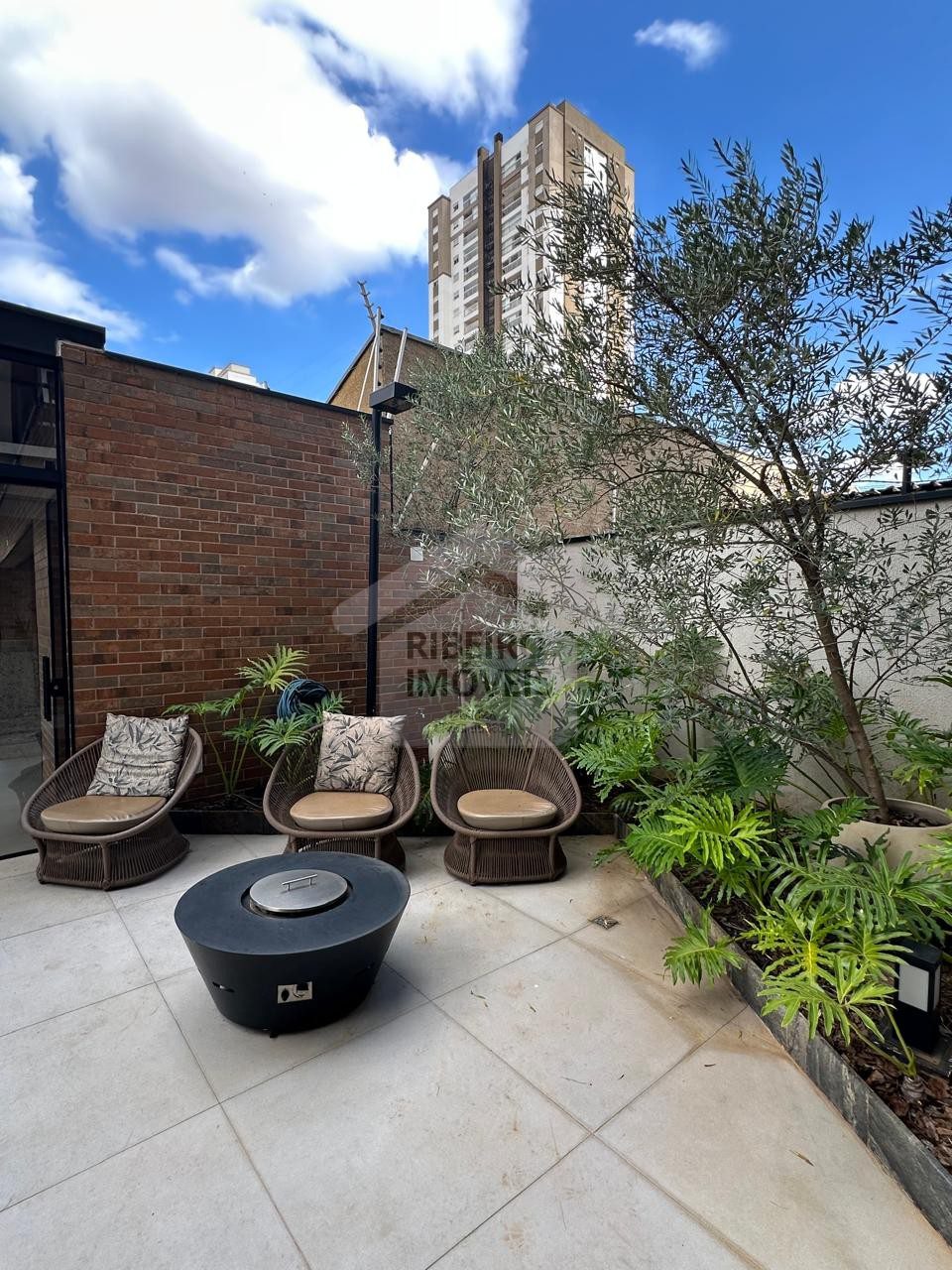 04d6507a-2ad4-490e-a03f-a233427b6897