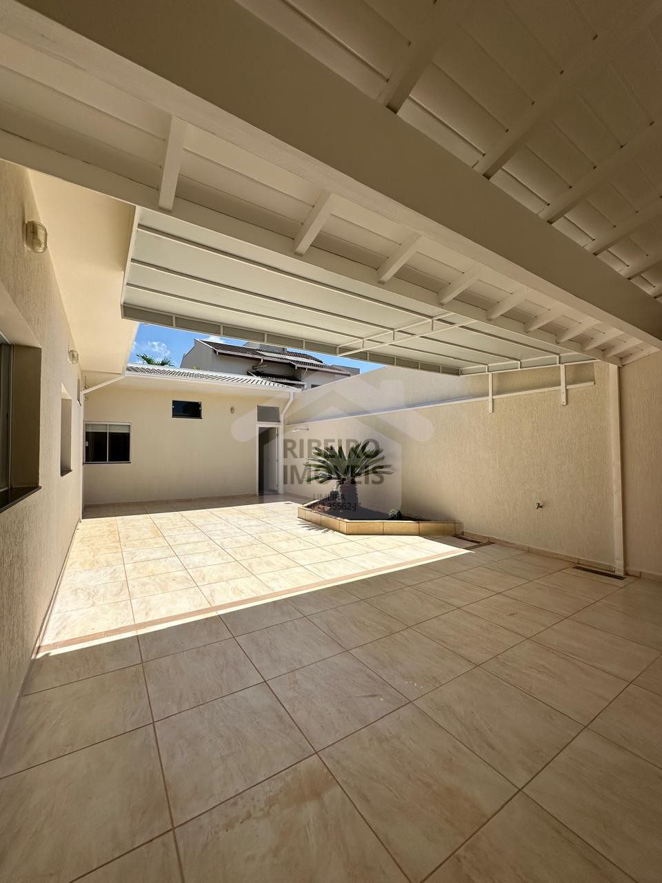 31a5ebdb-dc5a-460b-94f7-c08a5aeea96c