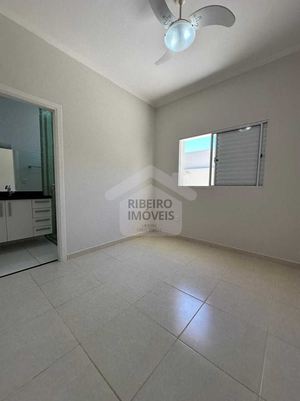 3b5f7b71-a7a5-447e-b5d1-86c4de2be465