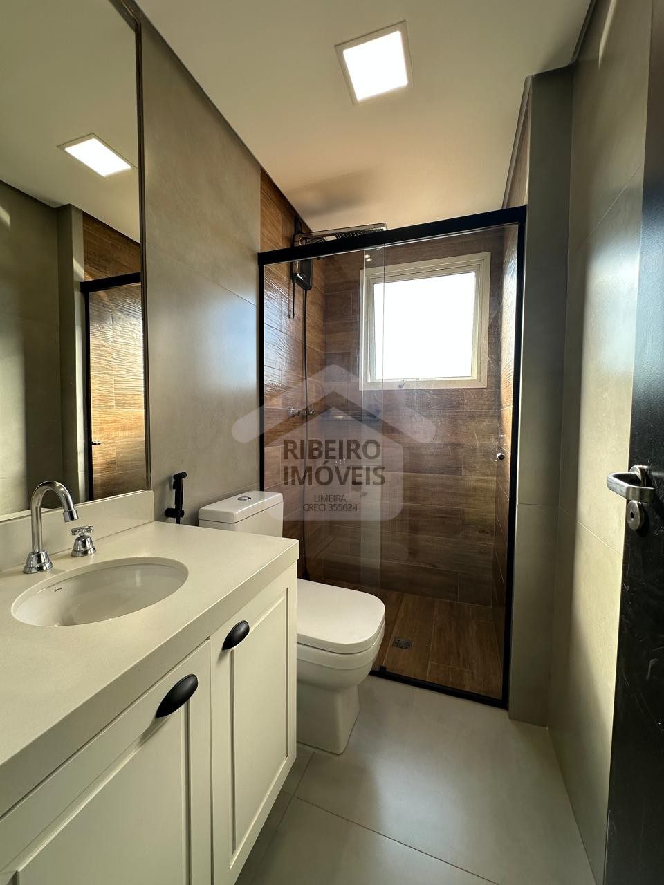 3ca1870d-cfa1-4e1a-814d-046db2262dbc