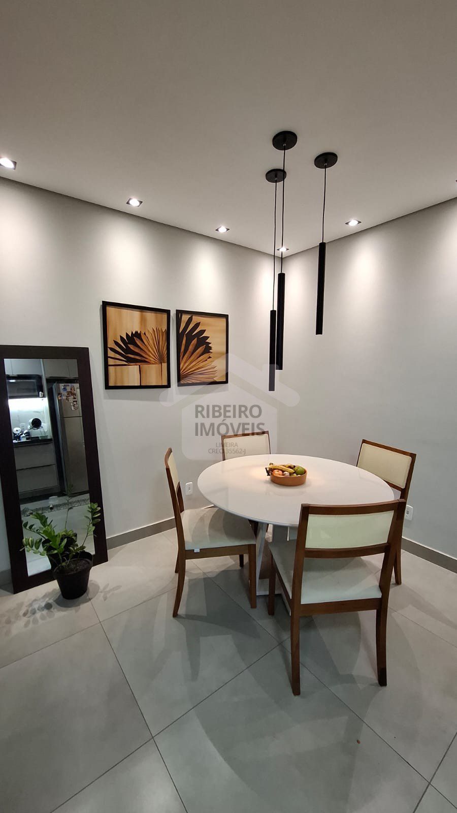 7989b198-0664-42e1-b6c7-943a60324b16