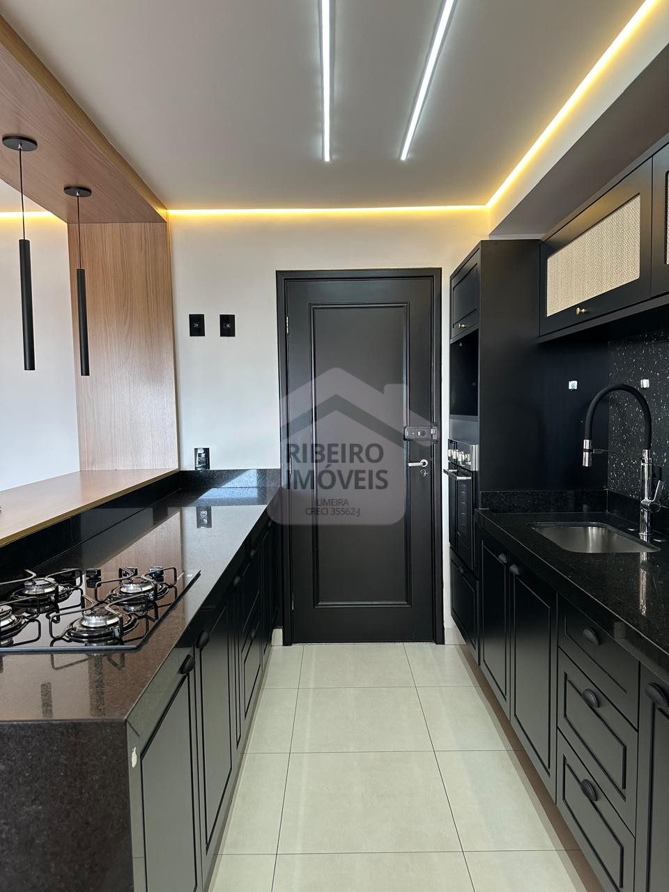 99de86c7-1acc-4a75-ae5f-567942d39500