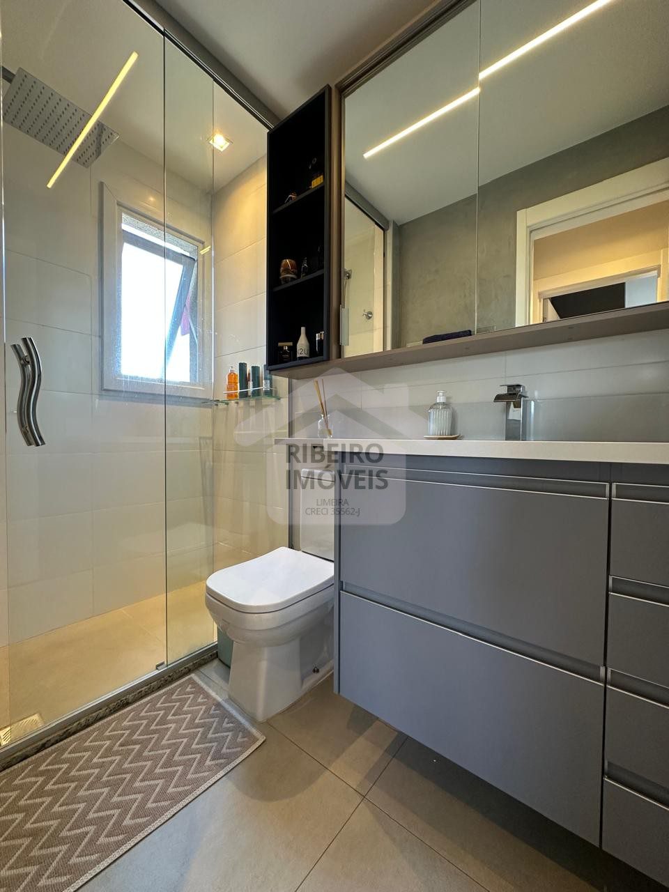 9f771739-0c36-42b6-88a0-74af1bb3dec7