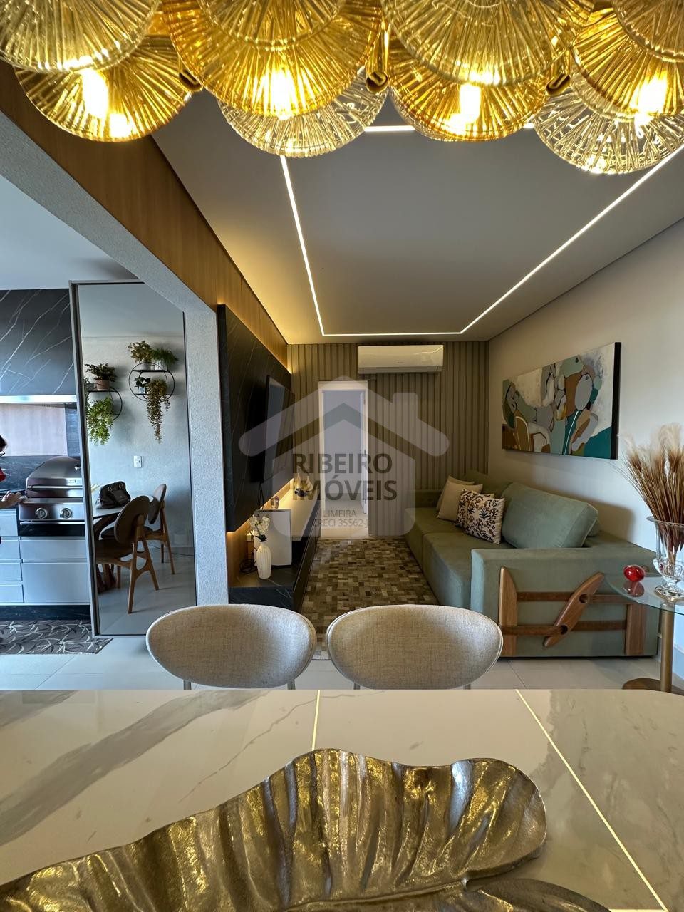 a45d3703-aad4-4c43-ad6b-04f7d3949f2a