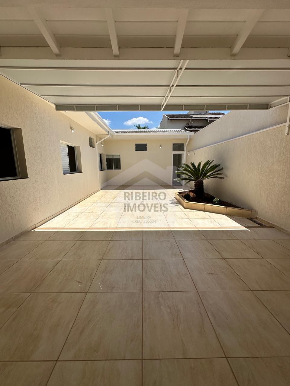 ad736f26-f726-4295-80f0-a1d84a99326f