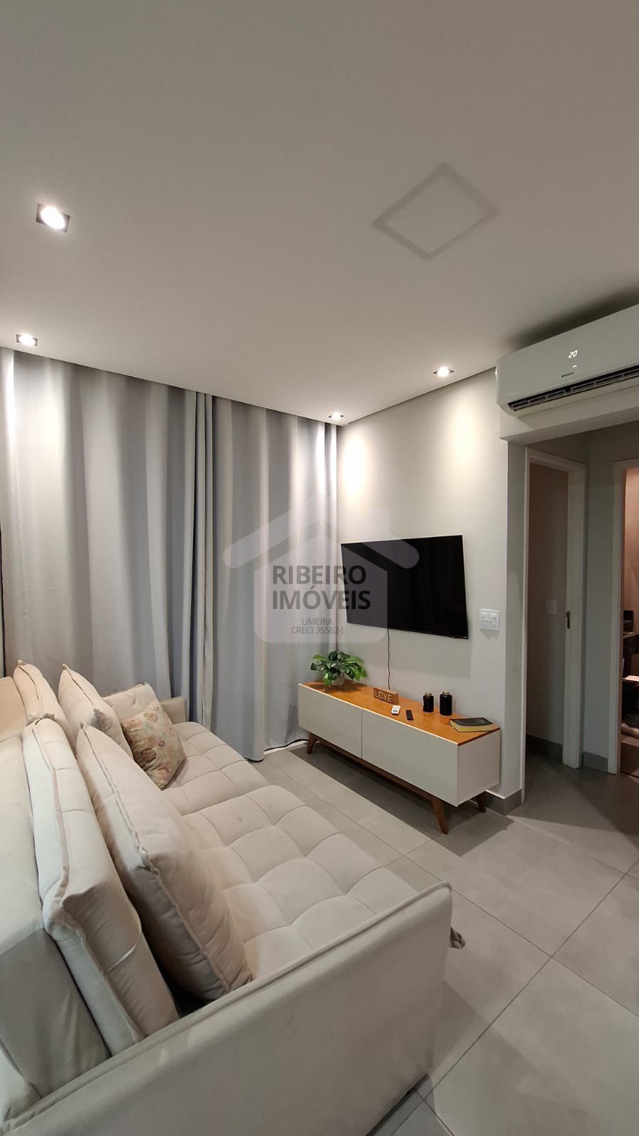 ccb5686e-4009-493e-b548-f8d968526484