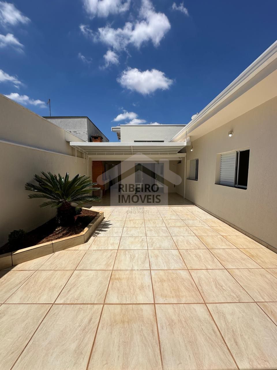 d93f31d7-28eb-4541-bc80-1726a25fdefc