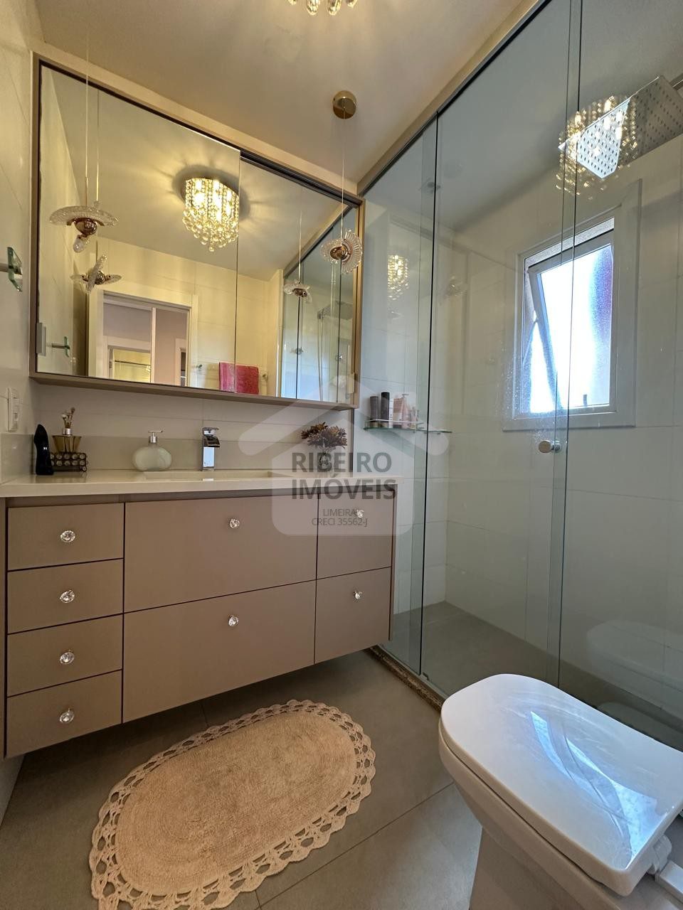 db986a13-1ff1-49bb-b36c-0b29af34b715