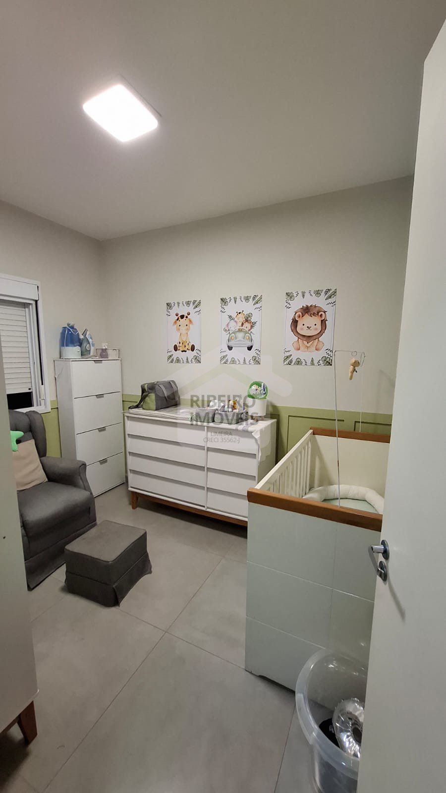 fc5e18ec-737d-4a59-8e85-b3e413196025